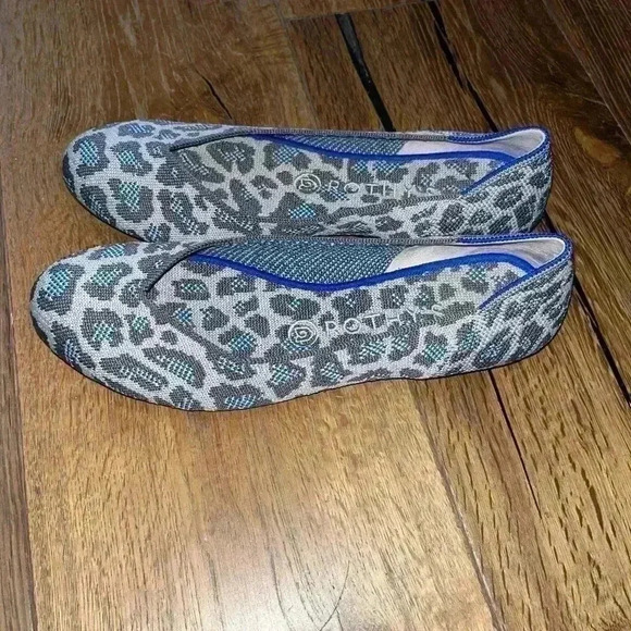 Rothy’s Grey and blue leopard spotted flats - Picture 3 of 4